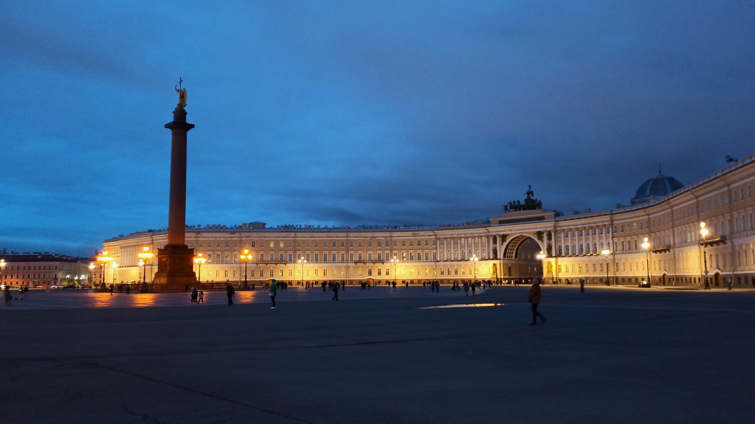 Петербург стал лидером среди направлений для отдыха в мае