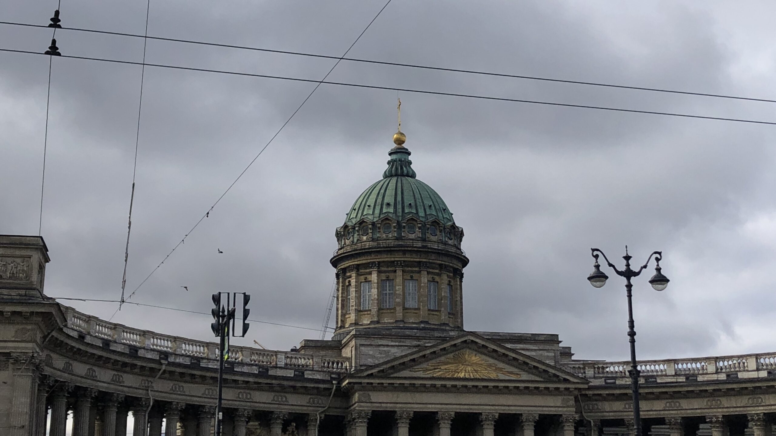 Ветры накрывают Петербург: МЧС предупредило жителей об опасности 9 ноября