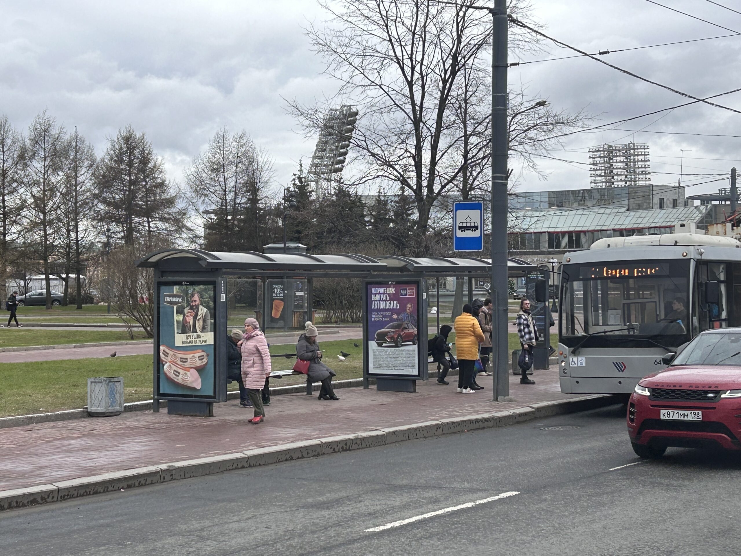 В Петербурге появятся 659 новых остановок. На USB и Wi-Fi потратят из  бюджета 417 млн