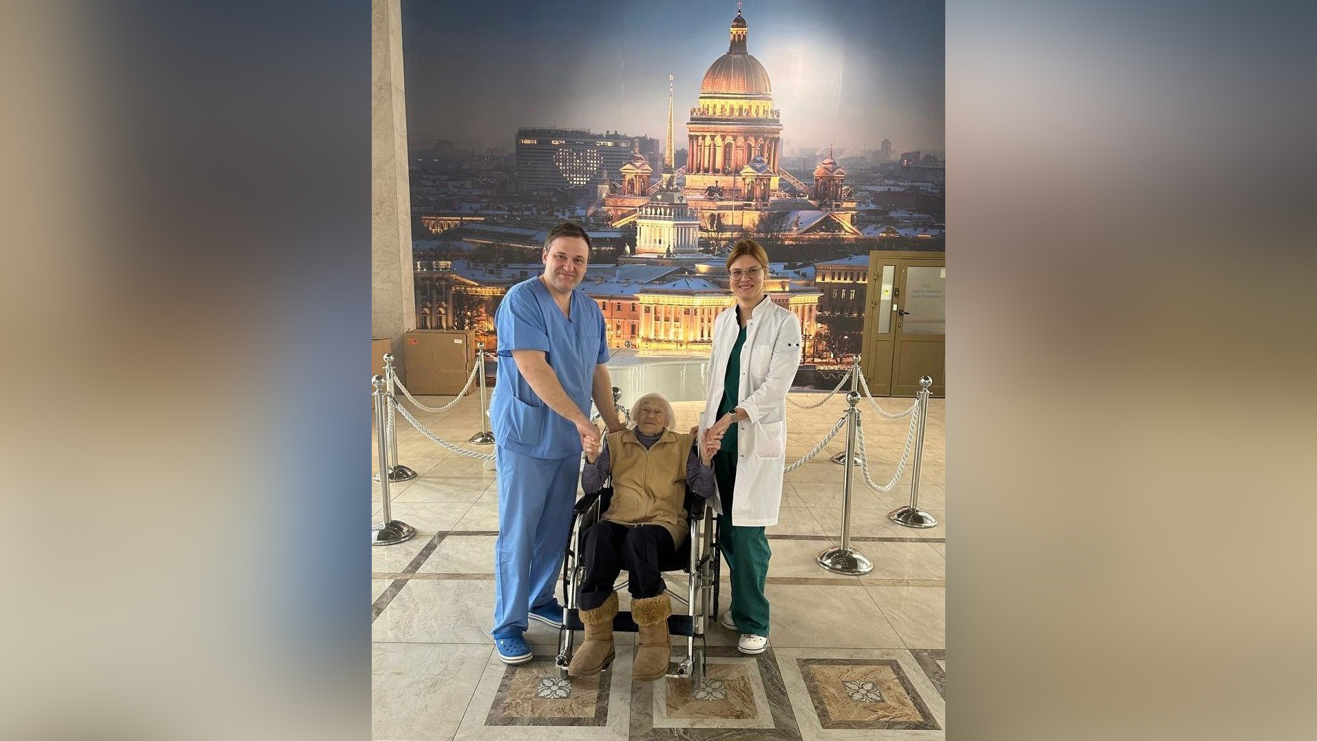 Блокадную учительницу Надежду Строгонову выписали из больницы 