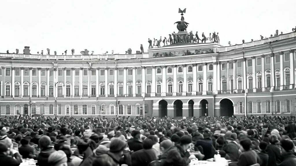 Как Ленинград отметил первый в истории День Победы — 9 мая 1945 года