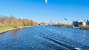 У петербургского «моржа» остановилось сердце во время заплыва в 6-градусной воде