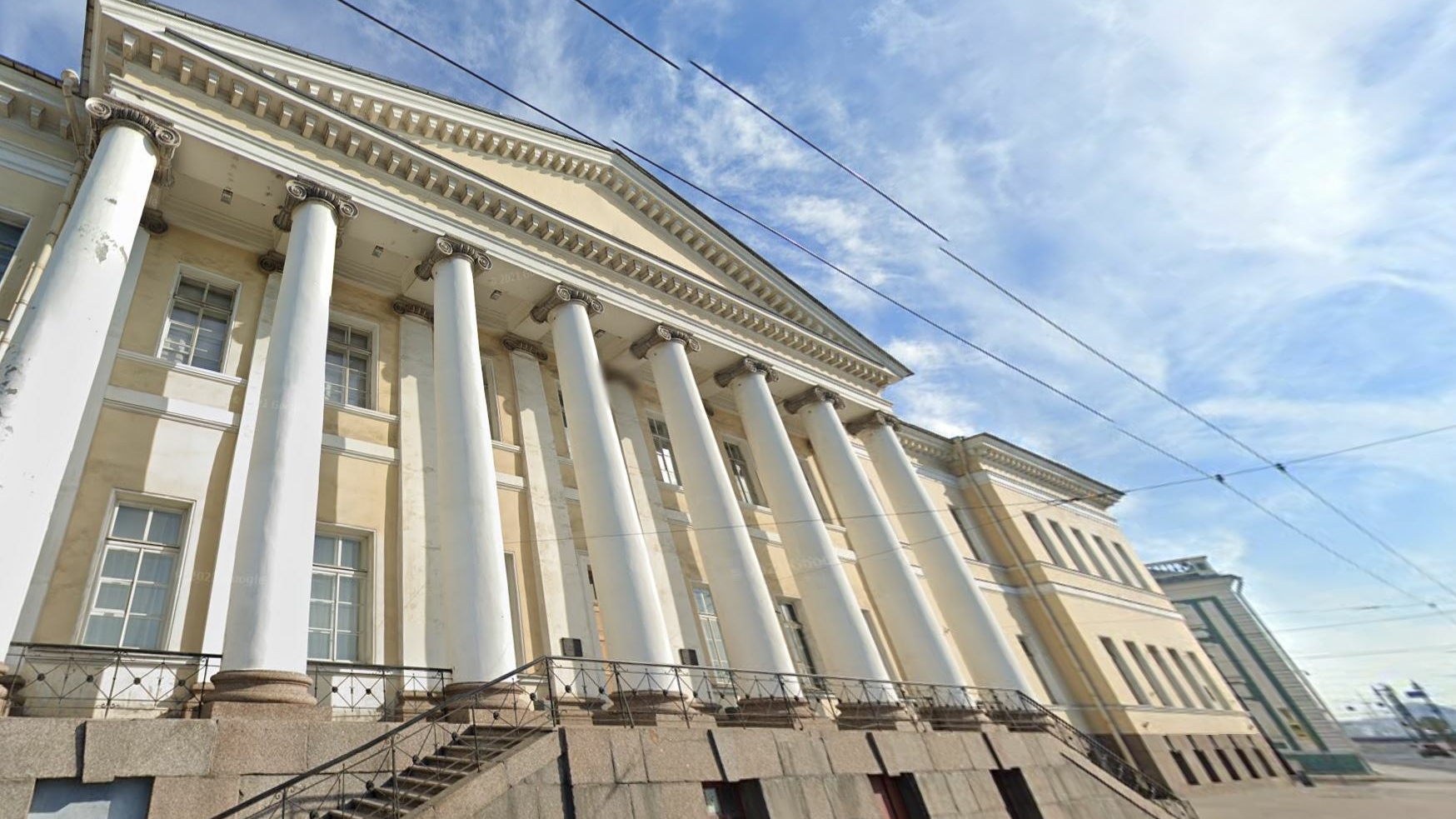 В 2025 в Петербурге преступят к реставрации академии наук