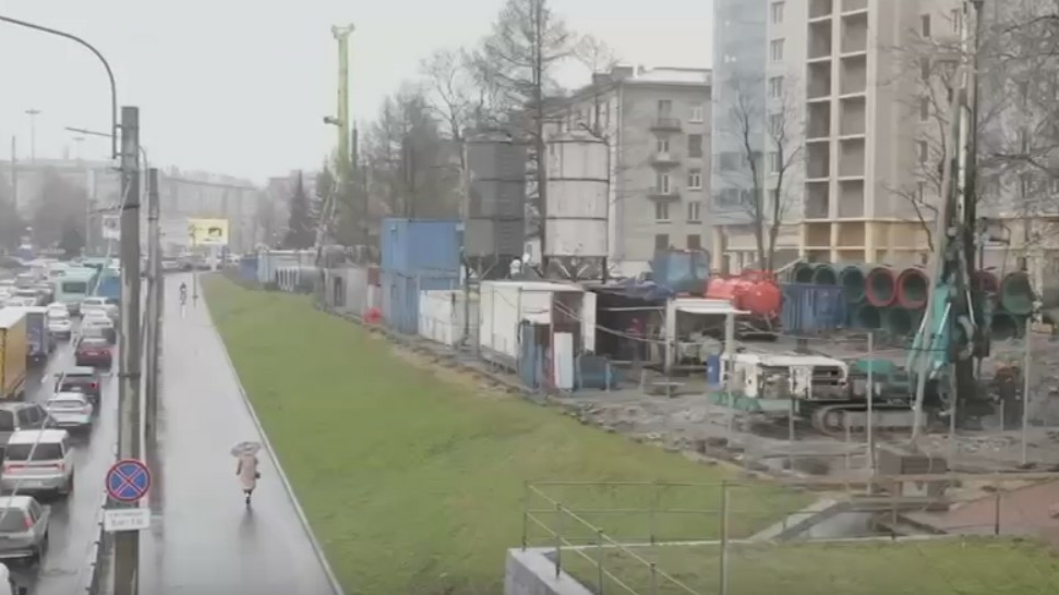 Новый коллектор на Светлановском избавит район от подтоплений после ливней