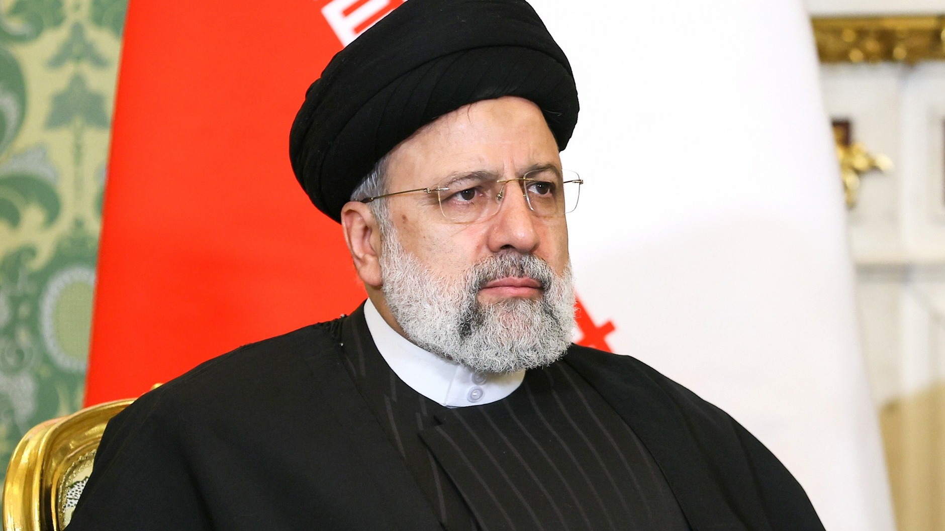 Посол Ирана назвал причину крушения вертолета с президентом Раиси