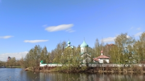 Красная горка 27 апреля: почему запрещено посещать кладбища и другие традиции Антипасхи