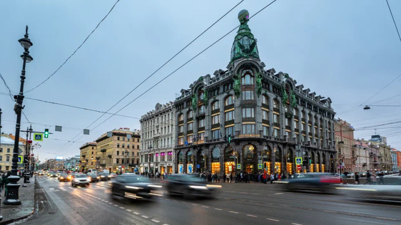 Почему петербуржцы выбирают между «Петербургом» и «Питером»: какой вариант правильный