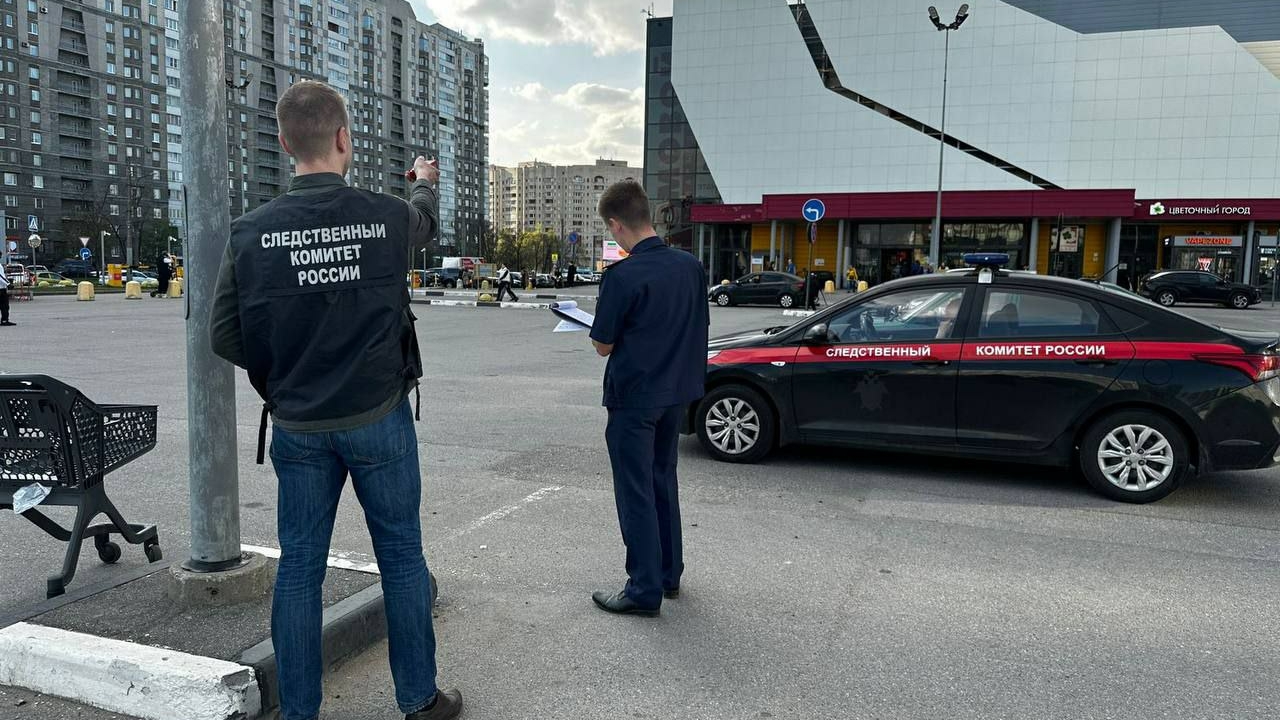 Стрельба в Петербурге на парковке у ТРЦ обернулась уголовным делом
