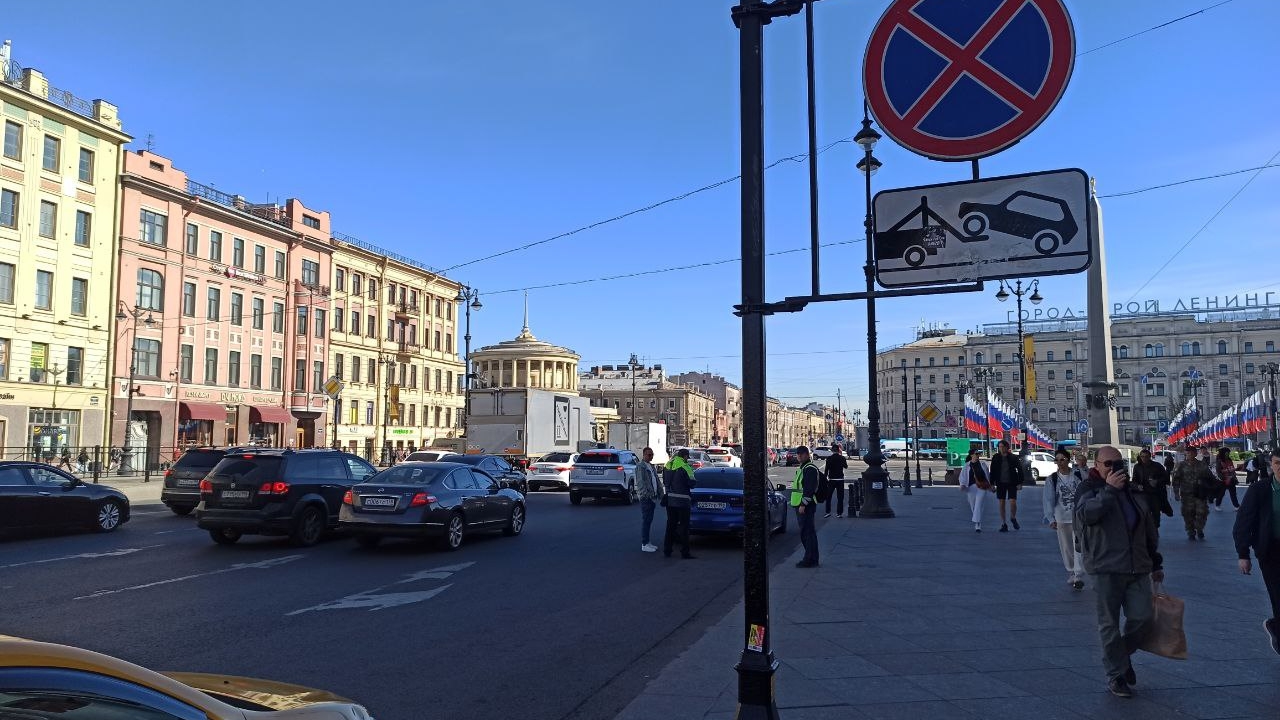 Стало проще: петербуржцы смогут получать парковочные разрешение дистанционно