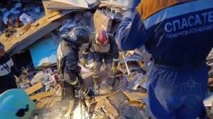 В Ленобласти от взрыва баллона дом сложился, придавив мужчину и женщину
