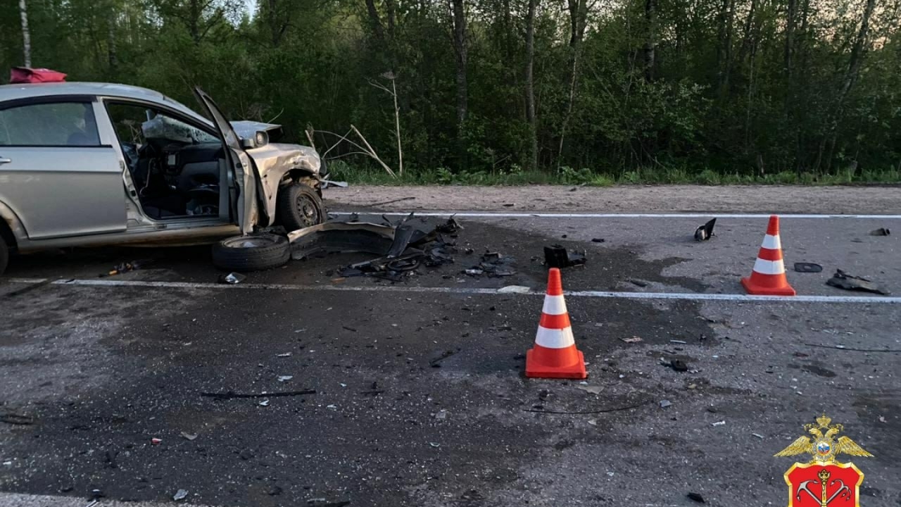 В ДТП в Ленобласти погибли два водителя и пострадал 4-летний ребенок