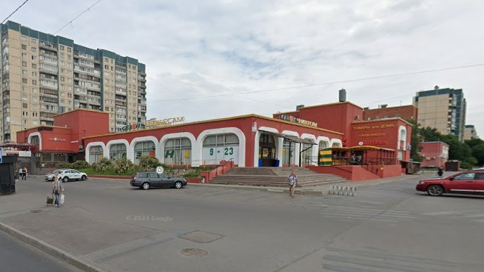 В Приморском районе на месте советского здания построят ТЦ 