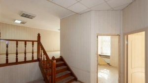 В доходном доме на Петроградке сдают в аренду 106 «квадратов» под офис за миллион