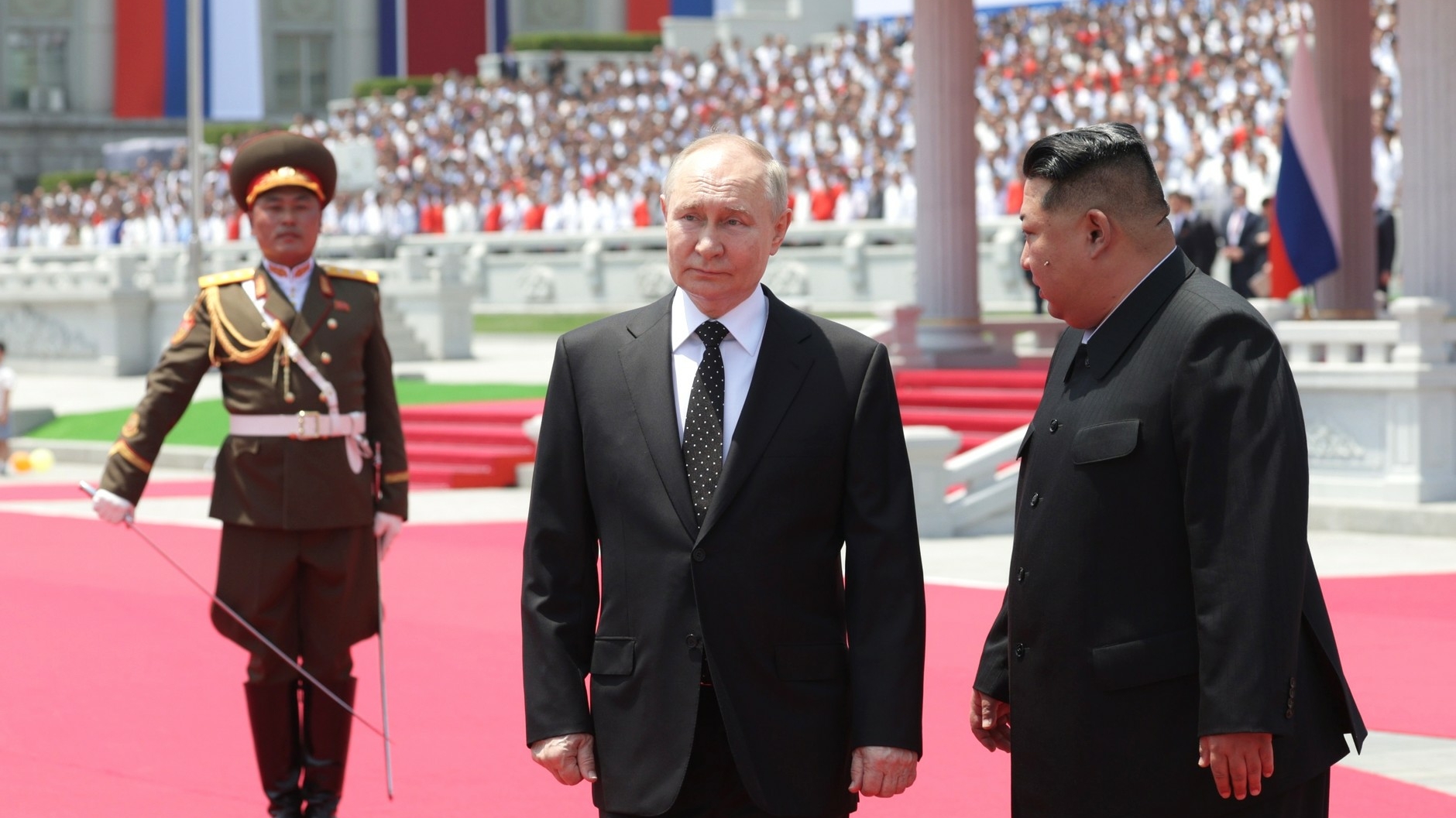 AT: Путин открывает новый фланг для удара по Западу через КНДР