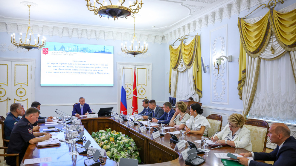 В фокусе внимания: Петербург помогает восстанавливать систему образования Мариуполя