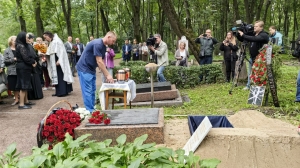 На Волковском кладбище захоронили прах легендарных фигуристов Белоусовой и Протопопова