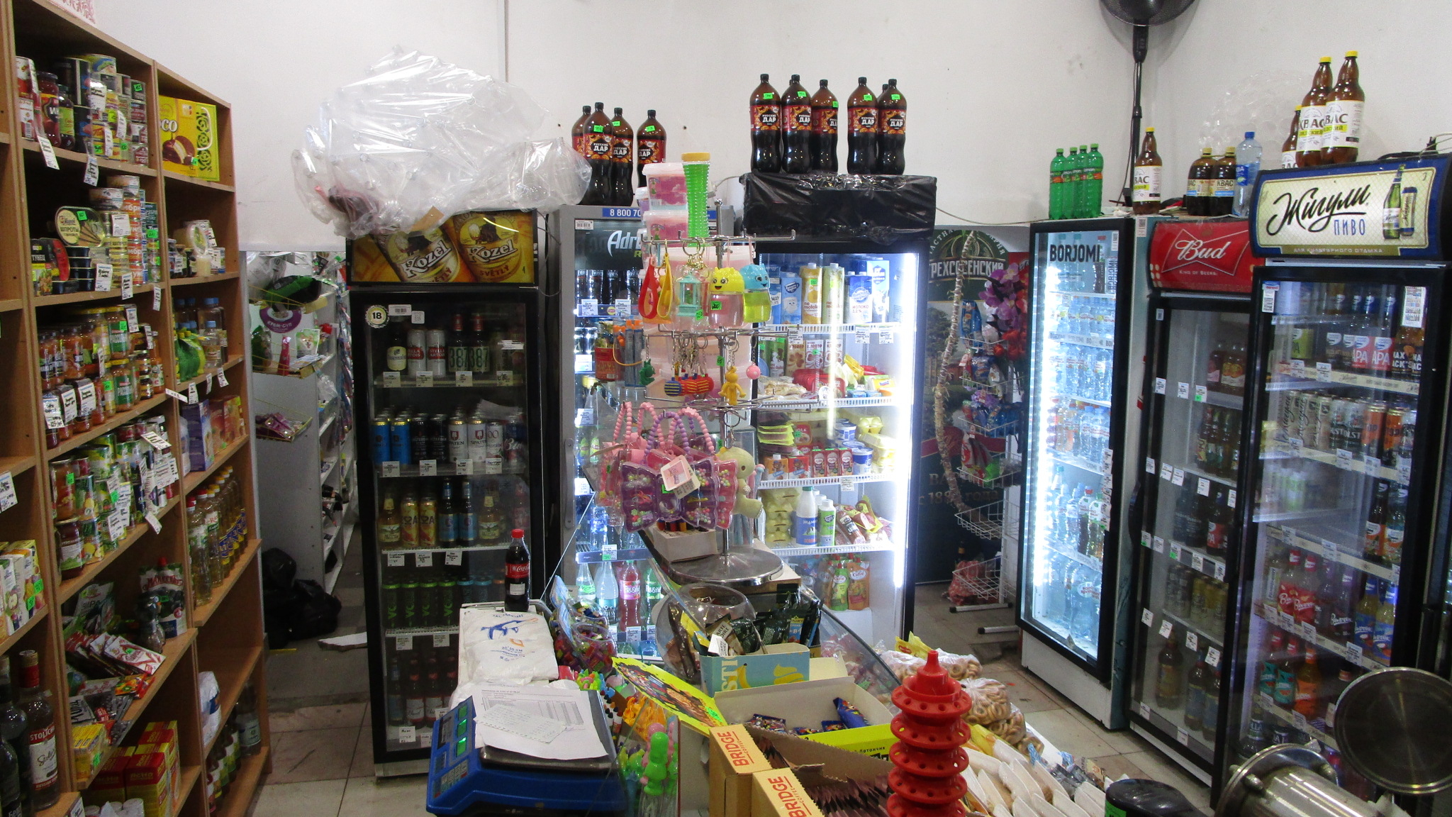 Петербурженка во второй раз продала алкоголь ребенку, но заплатит меньше: дело в банке пива?