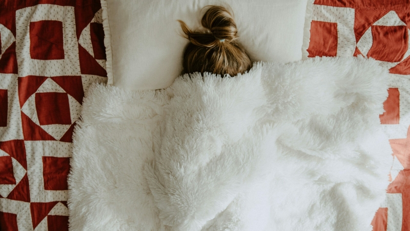 Холодные батареи в Петербурге: куда звонить и что требовать по закону?