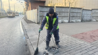 Убирать платные парковки в центре Петербурга будут мобильные дворники за 41 млн