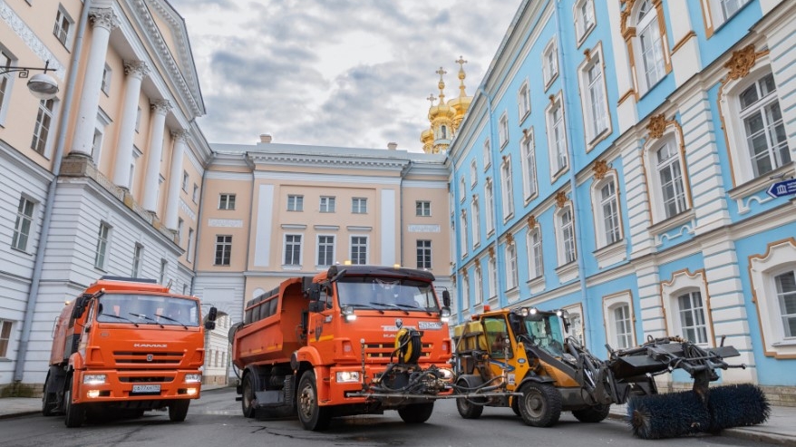 В Петербурге уборщик снега перебросит свои грузовики на борьбу с терроризмом