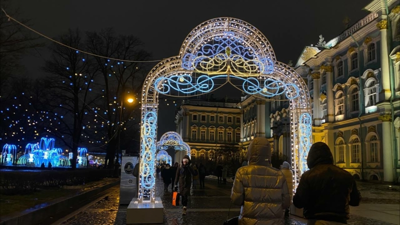 Посмотреть на сияющую елку на Дворцовой площади и окунуться в зимнюю сказку в парке «Остров фортов»: куда сходить бесплатно в Петербурге 20 и 21 декабря