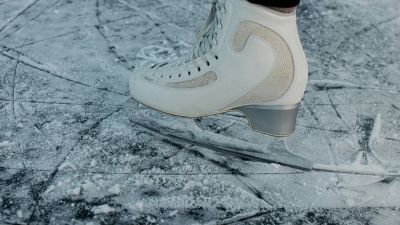 Куда сходить покататься на коньках в СПб зимой 2025-2026? Даты открытия главных катков города