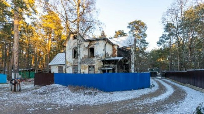 Две старинные дачи в Сестрорецке восстановят по программе «Рубль за метр»