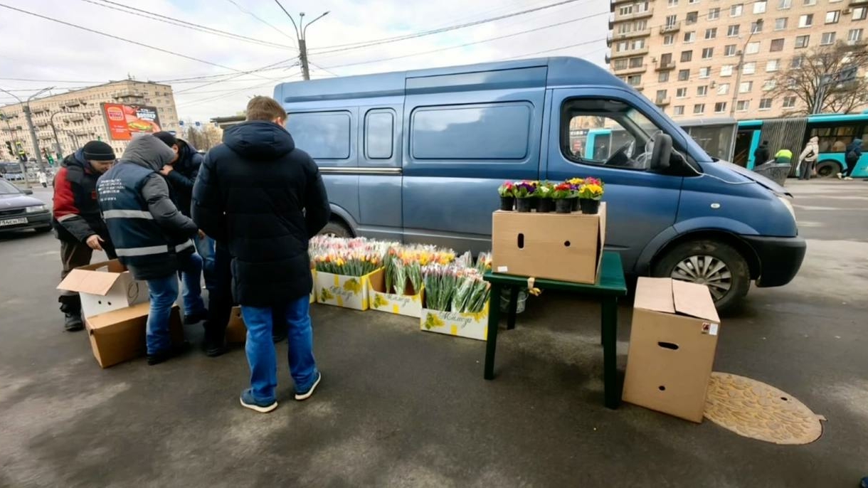 ККИ оставил нелегальных торговцев без 1 тысячи букетов перед 8 Марта