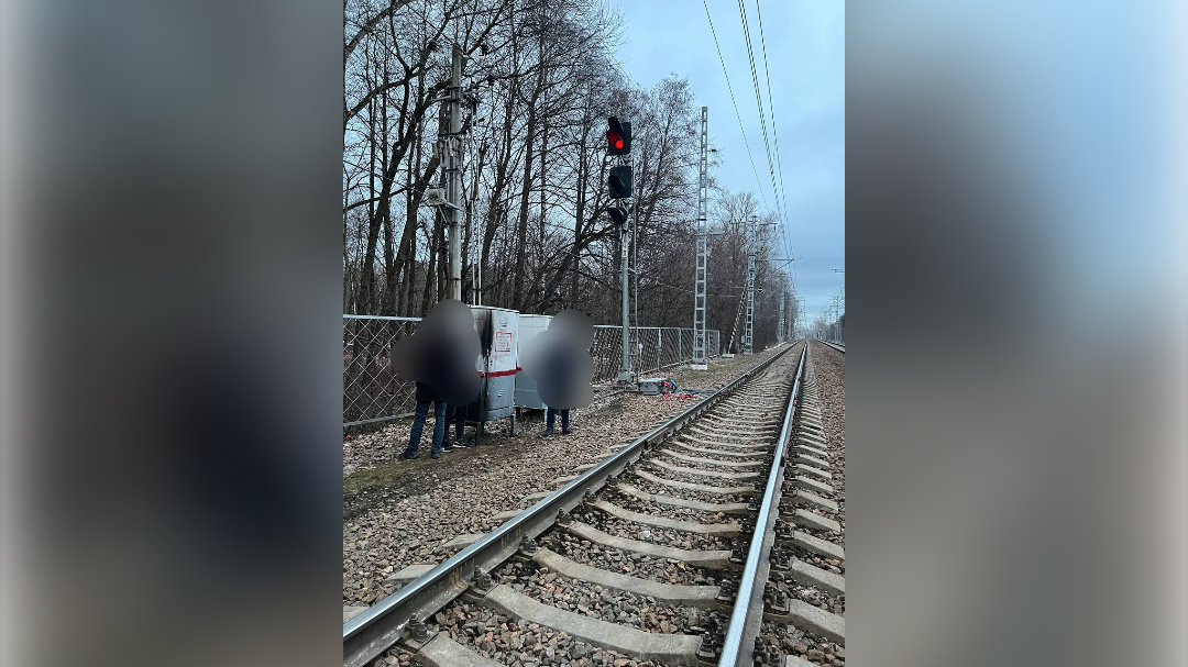 Поджог обернулся сроком: двух юношей признали виновными в теракте у ж/д станции Удельная