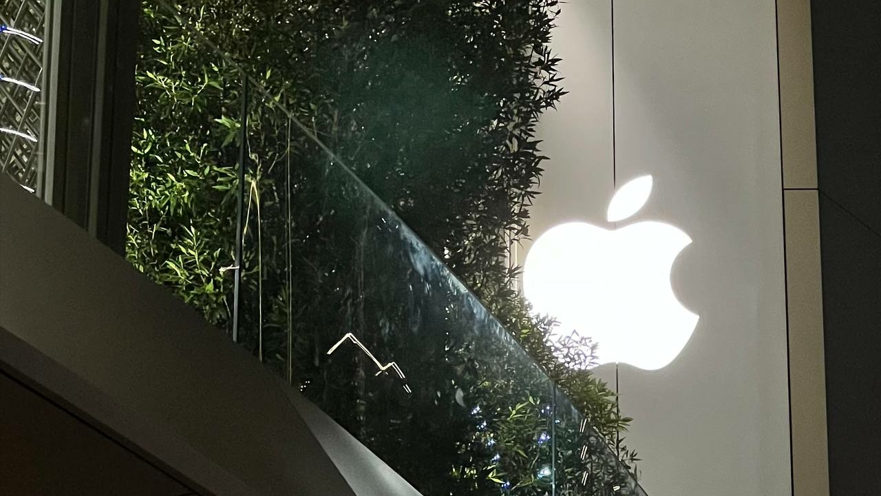 Эксперты назвали стартовую цену за новый iPhone 17 в России: продажи стартуют 20 сентября