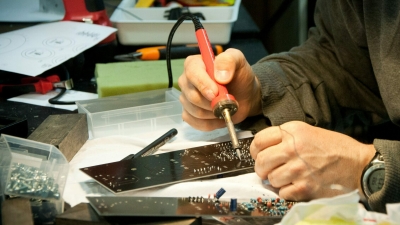 Авито Услуги: 59% россиян полагаются на рекомендации знакомых при выборе мастеров по ремонту