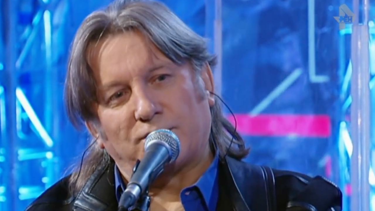 «Колхозница споет лучше»: Лоза назвал артистов, которым надо запретить выступать