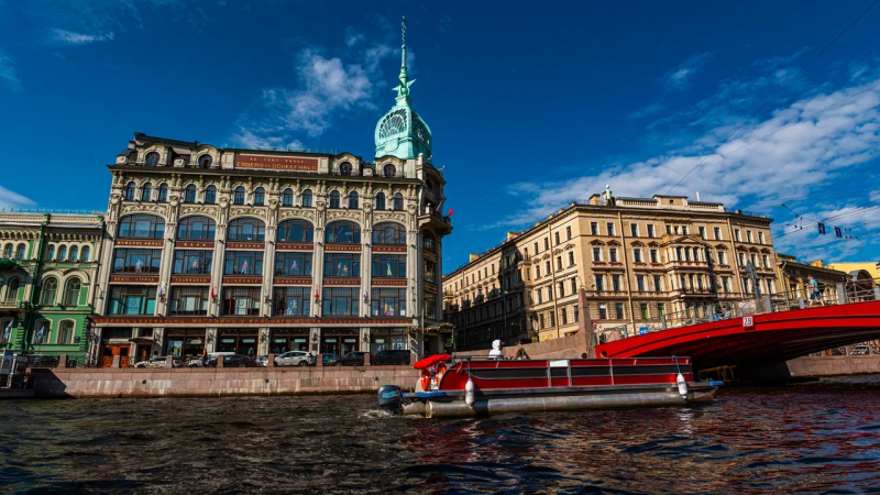 Скрытые жемчужины Петроградки: 10 мест, которые удивляют даже коренных петербуржцев