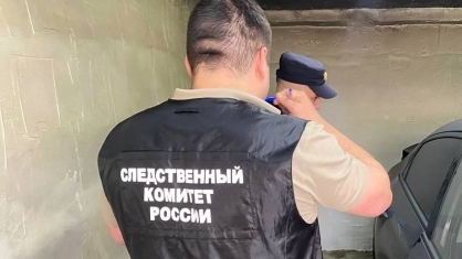 Дети в машине, женщина в гараже: СК проводит проверку после загадочной смерти сестер и их матери в Саратове
