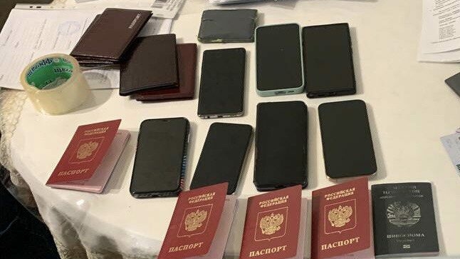 В Ленобласти задержали полицейского по подозрению в организации в незаконной миграции