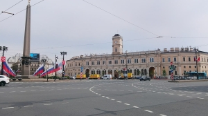Петербургский Водоканал исправляет последствия разлива воды на площади Восстания