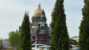 Концерт среди свечей и рыцарский турнир: куда сходить бесплатно в Петербурге 31 мая и 1 июня