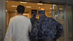 В Пулково домой отправили беглого иностранца, находившегося в розыске за вымогательство