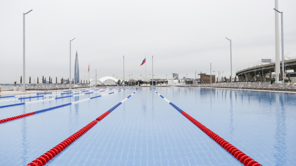 В Петербурге открыли всесезонный «Бассейн у Флагштока»