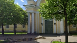 На ремонт стен, дверей и фонаря Михайловского манежа потратят 169 млн рублей