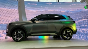 Китайские журналисты дали оценку новинке Lada Azimut, а их читатели рассказали о перспективах кроссовера