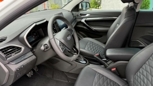 Петербуржцы распробовали Lada Aura: продажи в городе подскочили