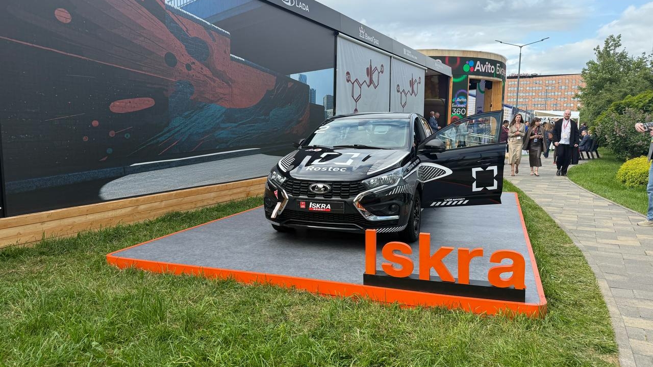 В Петербурге соберут новую модель авто Lada Iskra