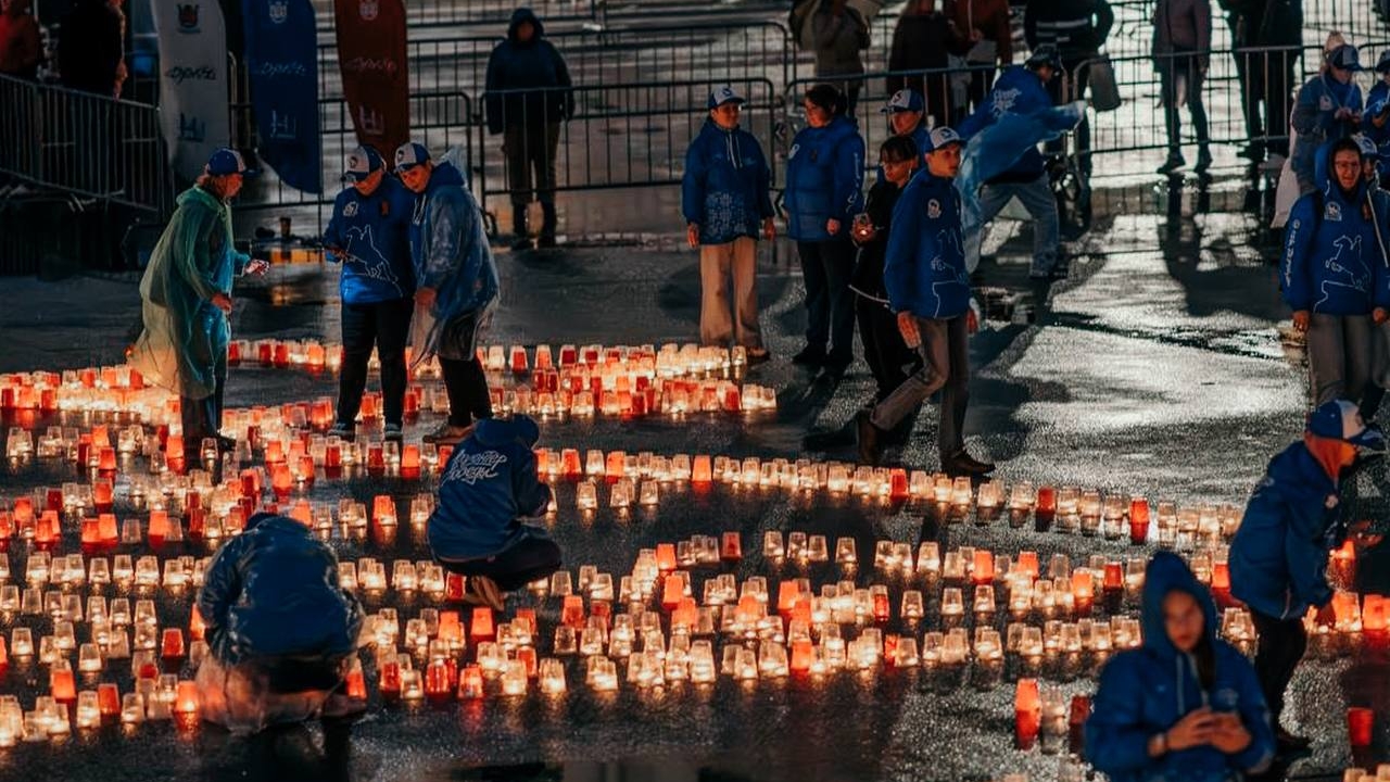 Ночью в Петербурге зажгли свечи в память погибших во время ВОВ