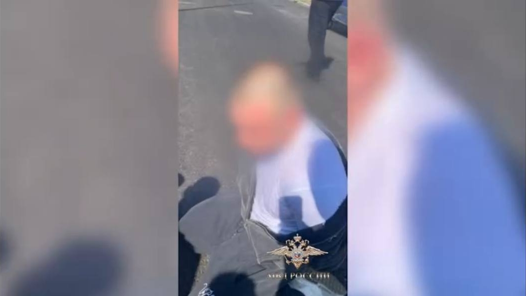 Полиция стреляла по колесам петербуржца во время погони: что хотел утаить водитель?