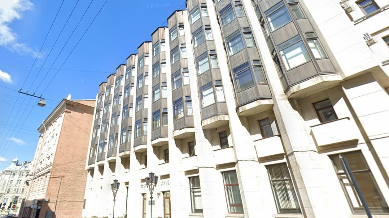 В Петербурге в СИЗО отправили бизнесменов, подозреваемых в мошенничестве при ремонте НИИ