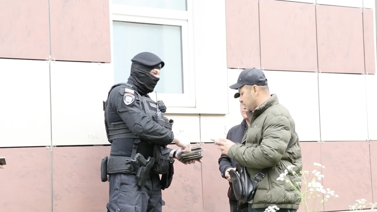 Во время рейда в Петербурге задержали больше 200 мигрантов