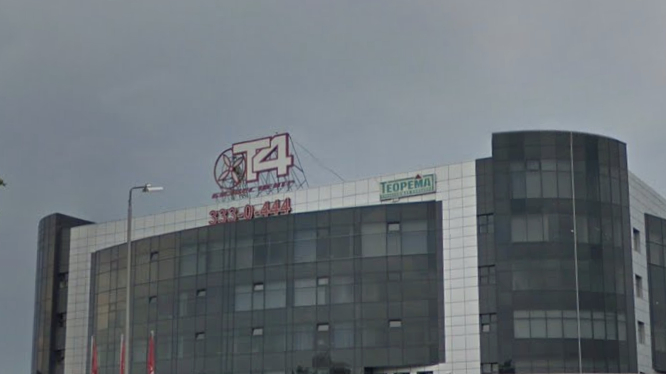 В бизнес-центре «T4» на Седова потушили загоревшуюся шахту лифта