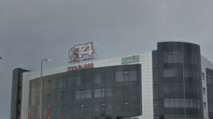 В бизнес-центре «T4» на Седова потушили загоревшуюся шахту лифта