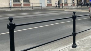 Пять районов Петербурга украсят стильные дорожные ограждения за 64 млн